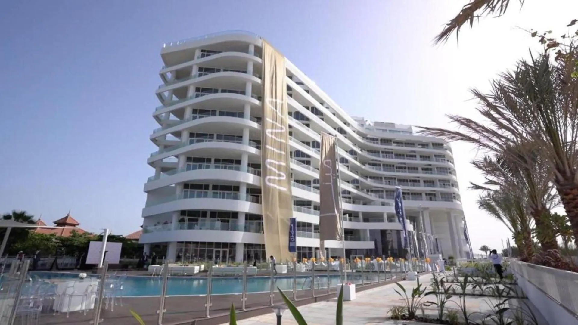 Lux Mina 1 Bhk In Palm Jumeirah With Sea View And Private Beach Apartment Dubai
