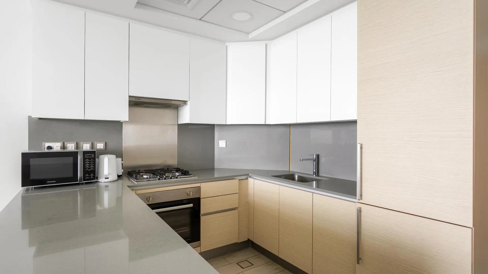 Lux Mina 1 Bhk In Palm Jumeirah With Sea View And Private Beach Apartment Dubai