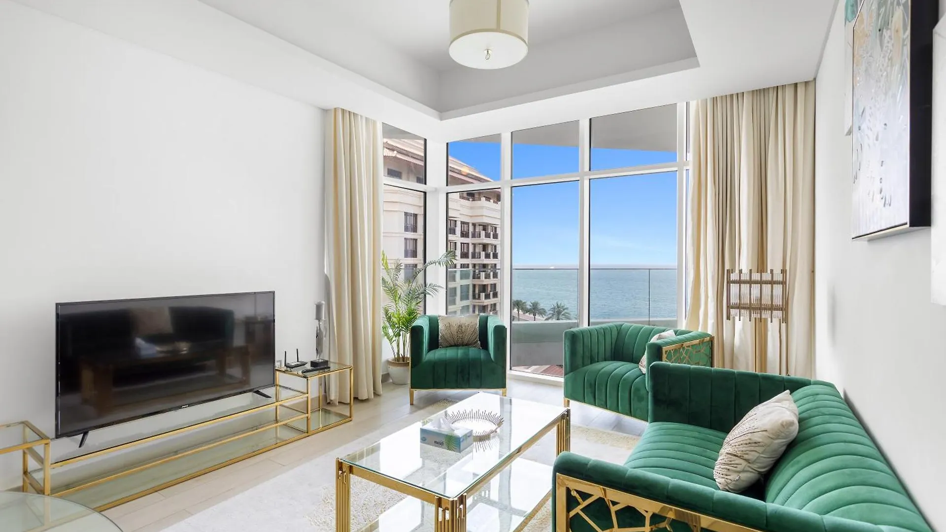 Lux Mina 1 Bhk In Palm Jumeirah With Sea View And Private Beach Apartment Dubai United Arab Emirates