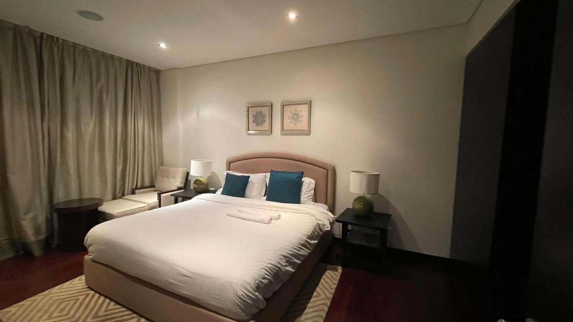 Lux Mina 1 Bhk In Palm Jumeirah With Sea View And Private Beach Apartment Dubai