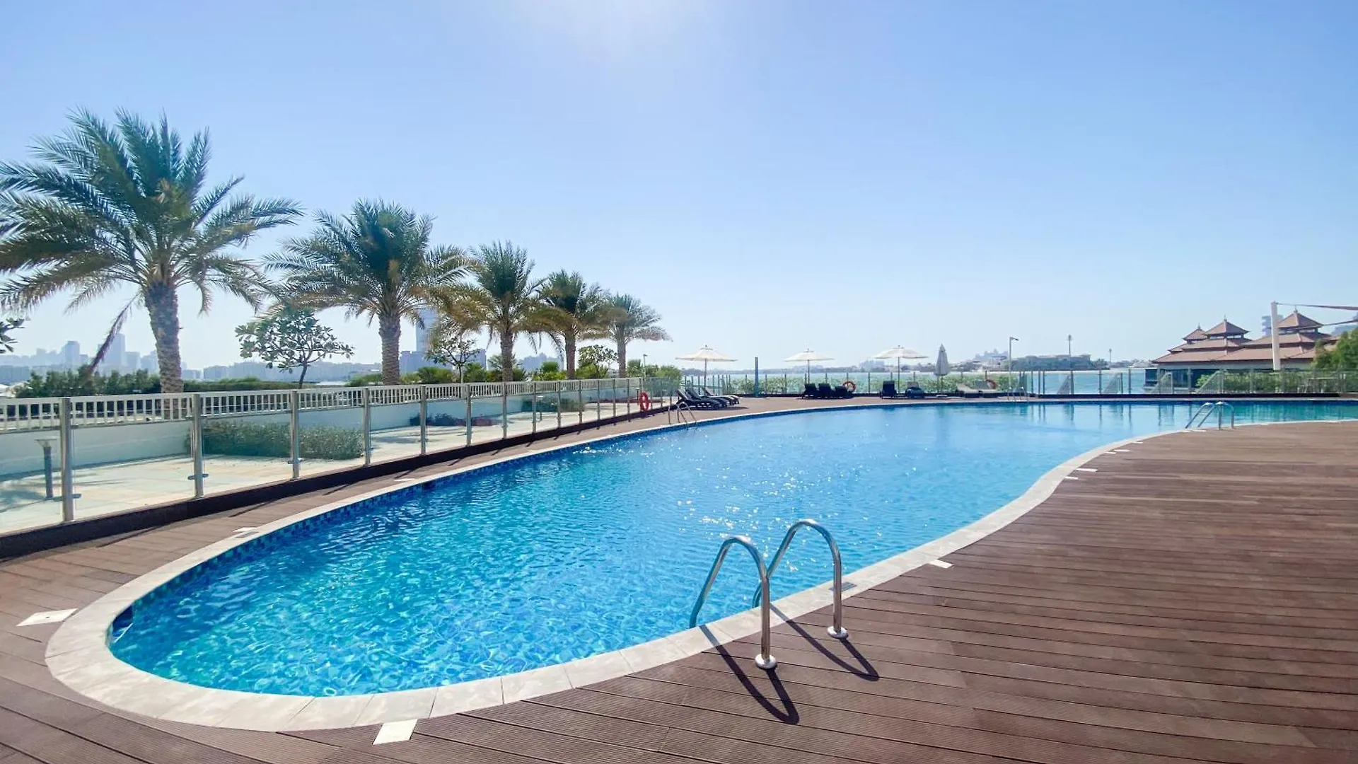 Lux Mina 1 Bhk In Palm Jumeirah With Sea View And Private Beach Apartment Dubai United Arab Emirates